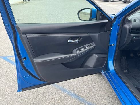 Used 2025 Nissan Sentra SV FWD image 18