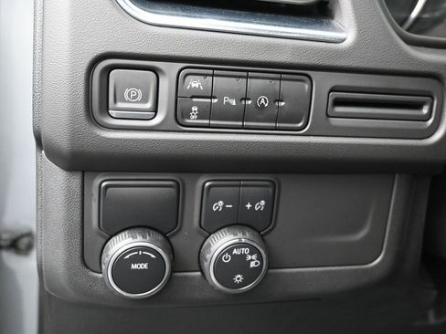 Used 2023 Chevrolet Tahoe LS RWD image 16