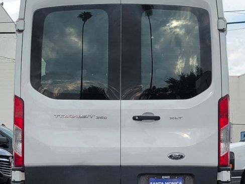 Used 2023 Ford Transit 350 XLT image 3