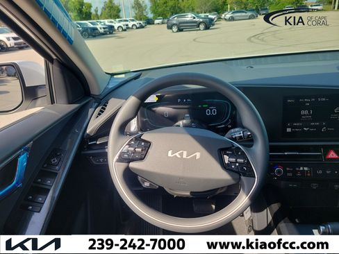 New 2026 Kia Niro LX FWD image 22