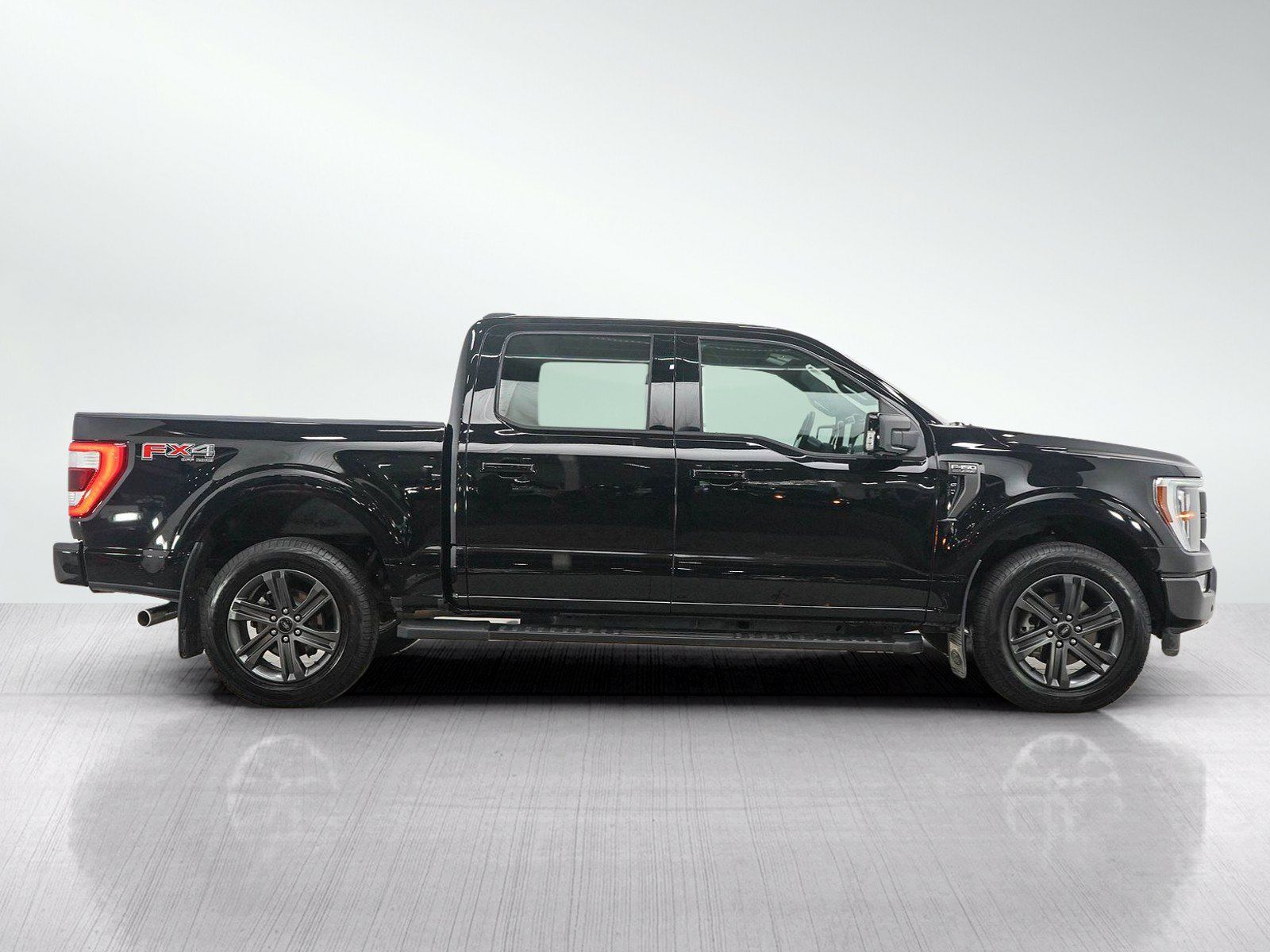 Used 2023 Ford F150 Lariat w/ Equipment Group 502A High AWD/4WD image 6