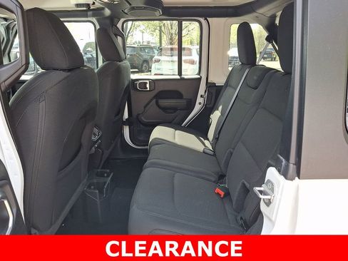 Used 2022 Jeep Wrangler Unlimited Sport AWD/4WD image 10