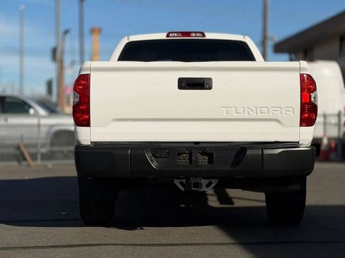 Used 2014 Toyota Tundra SR image 12