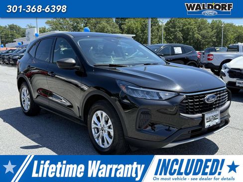Certified 2025 Ford Escape Active AWD/4WD image 1