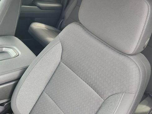 Used 2025 Chevrolet Silverado 1500 LT RWD image 24