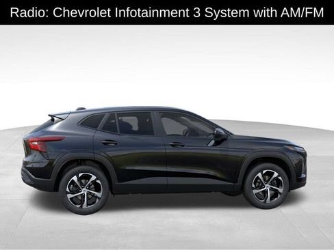 New 2026 Chevrolet Trax RS w/ Sunroof Package FWD image 6