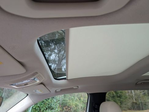 Used 2022 Mercedes-Benz GLB 250 image 16