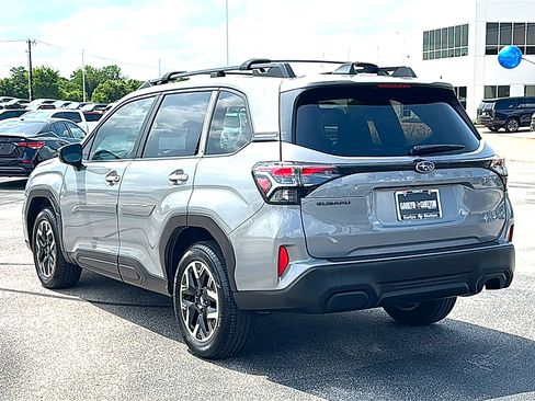 Used 2025 Subaru Forester Premium w/ Convenience Package #1 AWD/4WD image 6