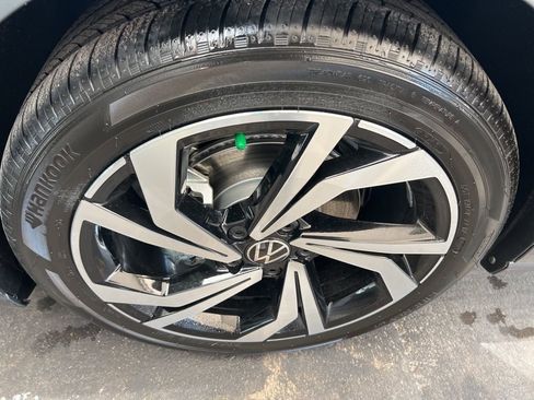 New 2025 Volkswagen Jetta SEL image 27