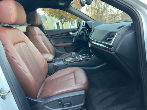 Used 2018 Audi Q5 2.0T Premium Plus w/ Premium Plus Package image 28