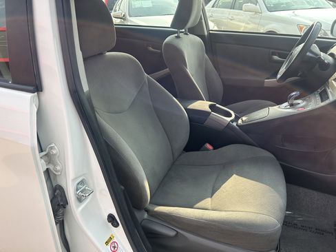 Used 2014 Toyota Prius One image 21