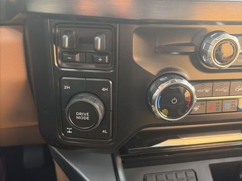 New 2026 Ford F350 Lariat w/ Chrome Package image 36