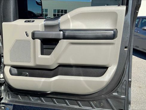 Used 2020 Ford F150 XLT w/ Equipment Group 302A Luxury image 21