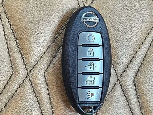 Used 2020 Nissan Sentra SV w/ SV Premium Package FWD image 21
