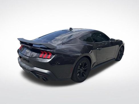 Used 2024 Ford Mustang GT RWD image 4
