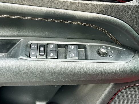 Used 2022 Jeep Compass Limited w/ (RED) Package image 14