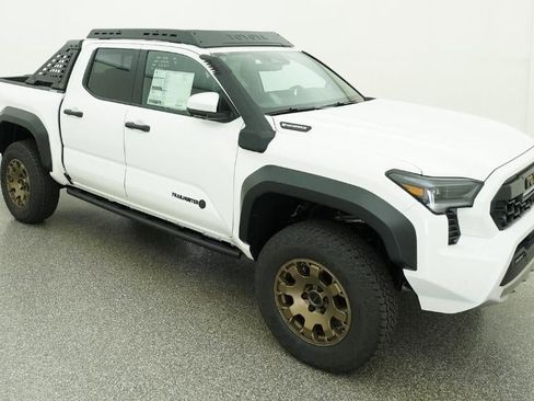 New 2026 Toyota Tacoma 4x4 Double Cab Hybrid image 13