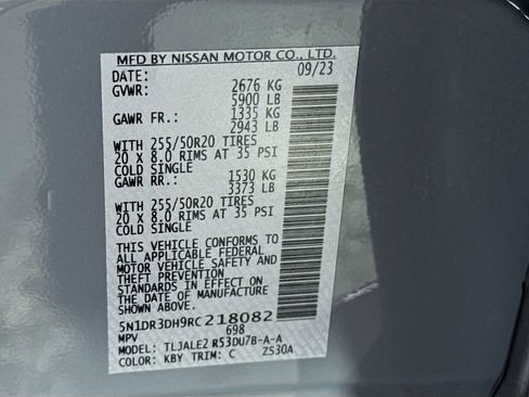 Used 2024 Nissan Pathfinder Platinum image 42