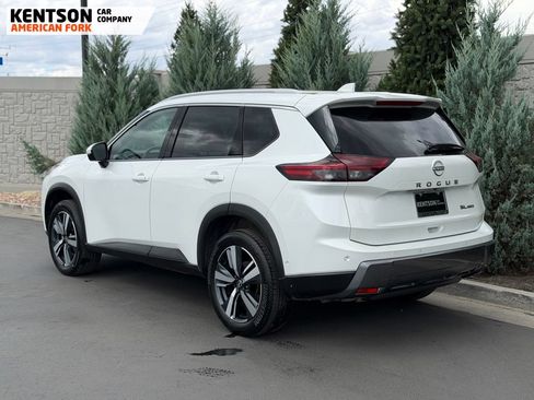 Used 2026 Nissan Rogue SL AWD/4WD image 4