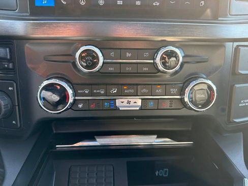 Used 2024 Ford F350 Lariat w/ Tremor Off-Road Package AWD/4WD image 27