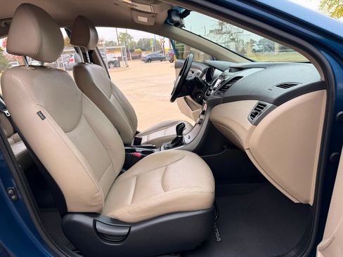 Used 2014 Hyundai Elantra Limited FWD image 21