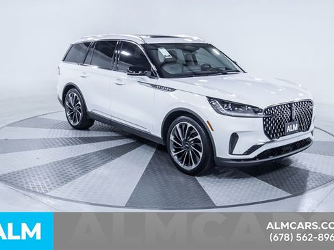 Used 2025 Lincoln Aviator Reserve w/ Equipment Group 201A AWD/4WD image 14
