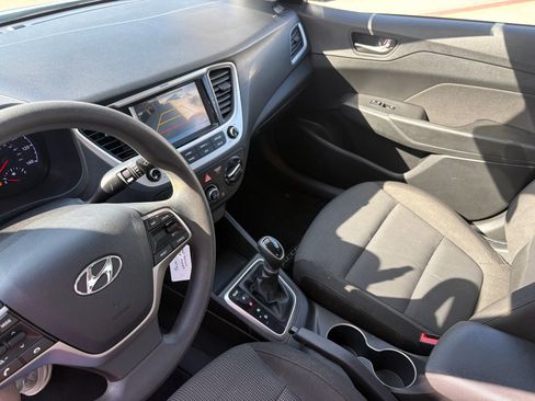 Used 2022 Hyundai Accent SEL FWD image 15