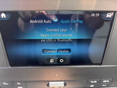 Used 2024 Mercedes-Benz Sprinter 2500 image 31