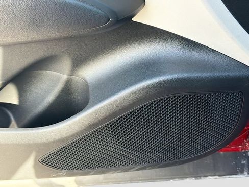 Certified 2025 Hyundai Tucson SE FWD image 18