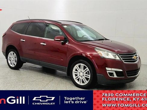 Used 2015 Chevrolet Traverse LT w/ Style and Technology Package FWD image 1