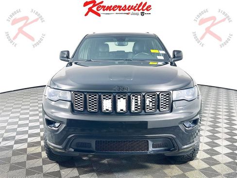 Used 2020 Jeep Grand Cherokee Altitude image 2