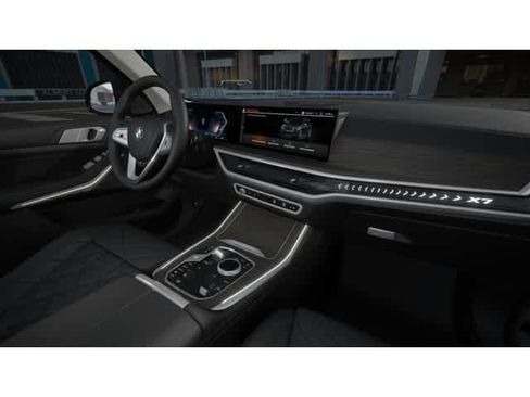 Used 2026 BMW X7 xDrive40i AWD/4WD image 14