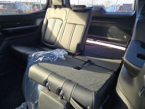 New 2026 Jeep Grand Wagoneer w/ HD Trailer Tow Package image 15