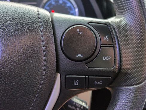 Used 2018 Toyota Corolla LE FWD image 22