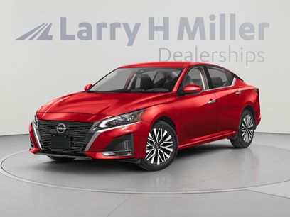 Used 2023 Nissan Altima 2.5 SV