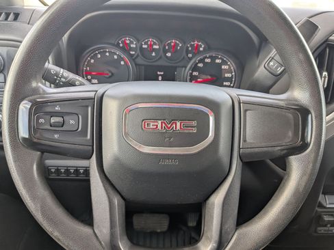 Used 2022 GMC Sierra 2500 Pro w/ Convenience Package image 16