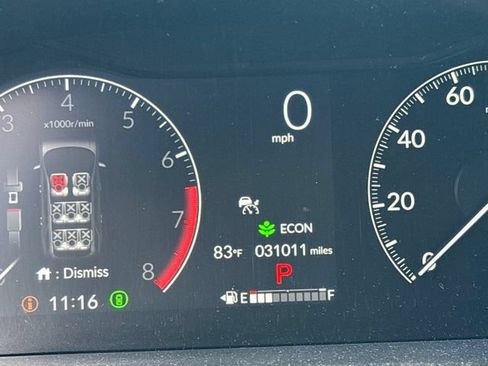 Used 2025 Honda Pilot Sport image 17