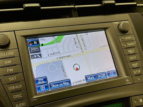 Used 2015 Toyota Prius Four image 22