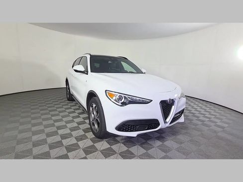 Used 2023 Alfa Romeo Stelvio Ti AWD/4WD image 52