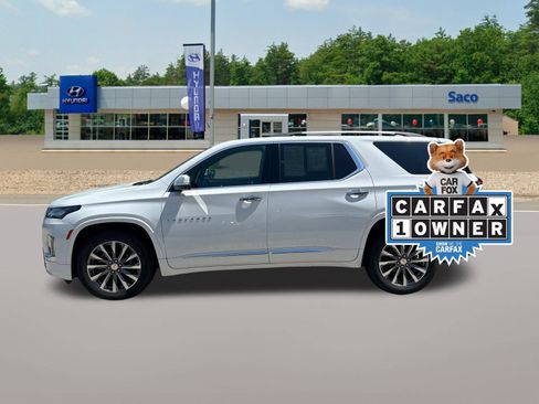 Used 2023 Chevrolet Traverse Premier AWD/4WD image 9