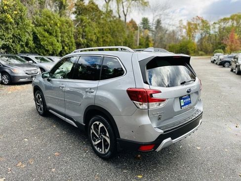 Used 2022 Subaru Forester Touring image 8