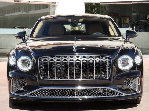 Used 2026 Bentley Flying Spur Azure AWD/4WD image 11