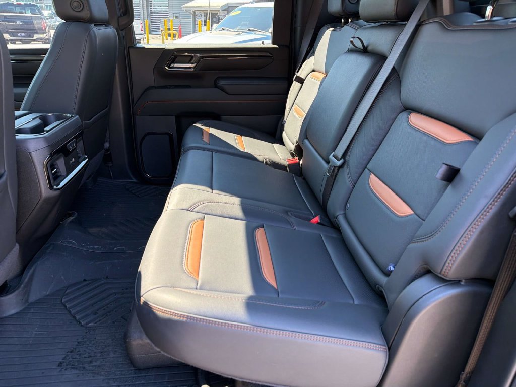 Used 2024 GMC Sierra 2500 AT4 w/ AT4 Premium Plus Package AWD/4WD image 26