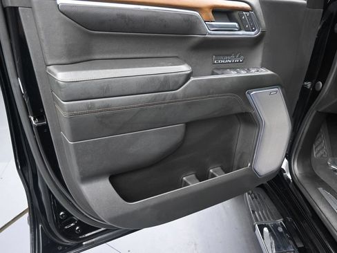 Used 2024 Chevrolet Silverado 1500 High Country w/ Technology Package AWD/4WD image 12