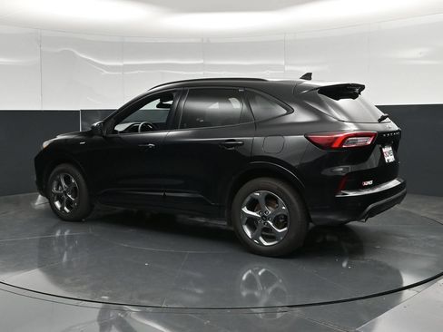 Used 2023 Ford Escape ST-Line w/ Tech Pack #1 AWD/4WD image 8
