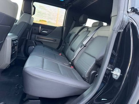 Used 2024 GMC Hummer EV 3X w/ LPO, Illumination Package AWD/4WD image 11