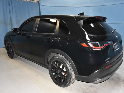 Used 2025 Honda HR-V Sport image 25
