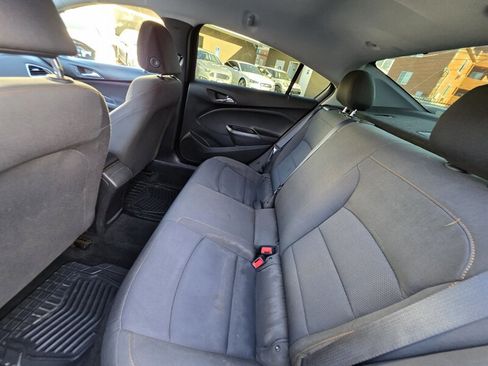 Used 2019 Chevrolet Cruze LS w/ LS Convenience Package FWD image 18