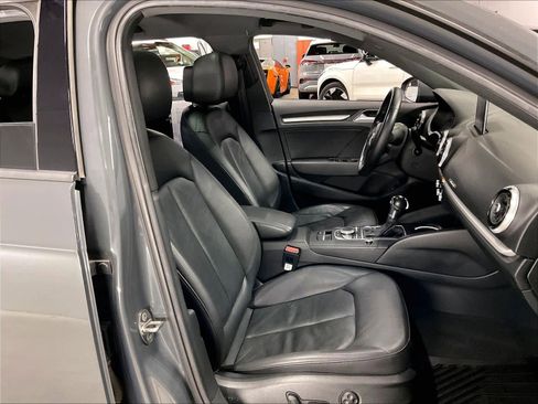 Used 2017 Audi A3 e-tron Premium image 10