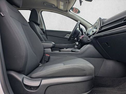 Used 2025 Kia Sportage LX FWD image 20